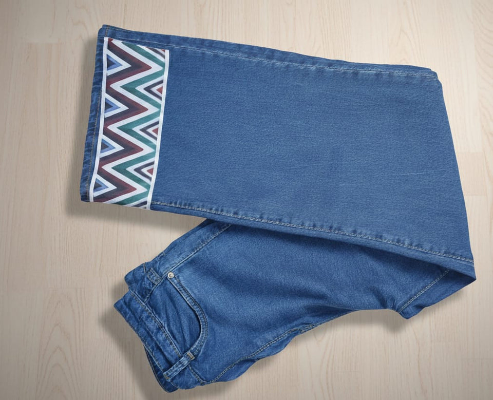 Pattern Pulse Jeans